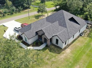 18140 Robinwood Dr, Saucier, MS 39574