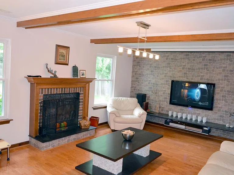 1069 Country Mill Rd — Photo 10