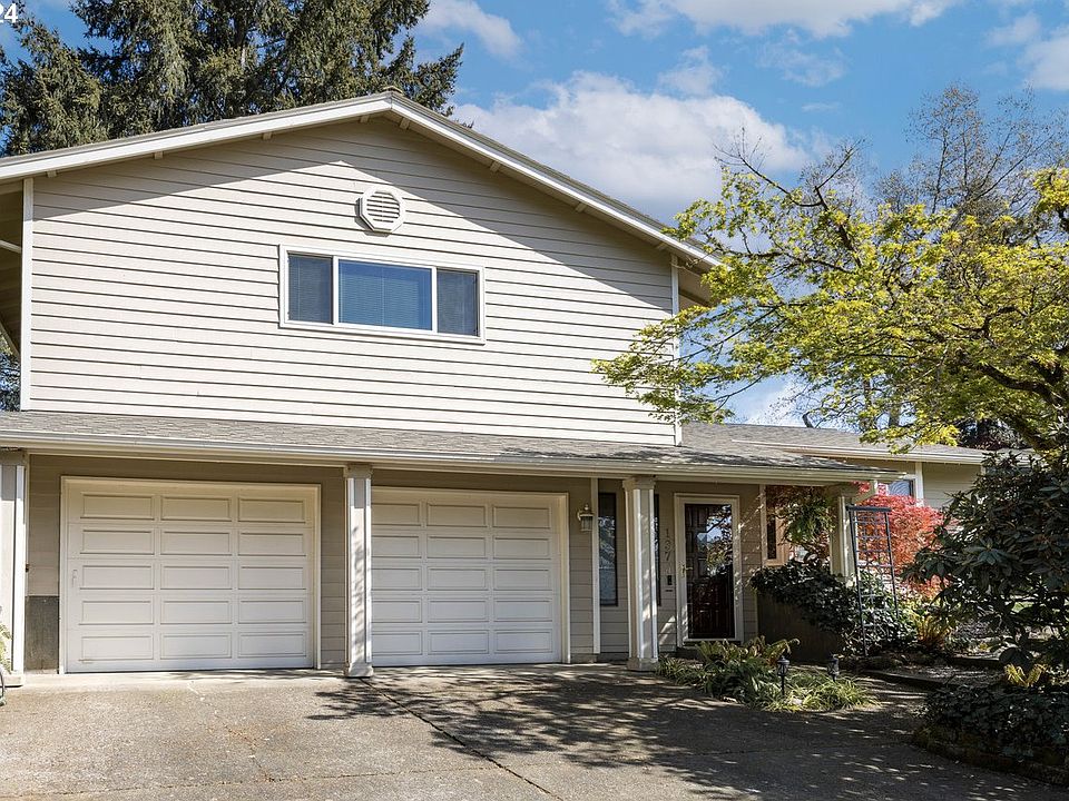 1st image of 1374 SE 52nd Ave