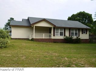2952 Peacock St, Hope Mills, NC 28348