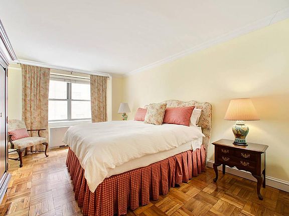 3rd image of 55 E 87th St APT 3M
