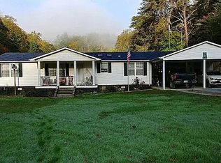 1223 McDowell Branch Ln, Fort Blackmore, VA 24250