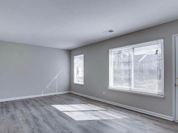 3rd image of 1811 Westwind Way