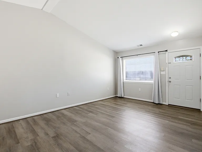 25736 Lira Ln — Photo 10
