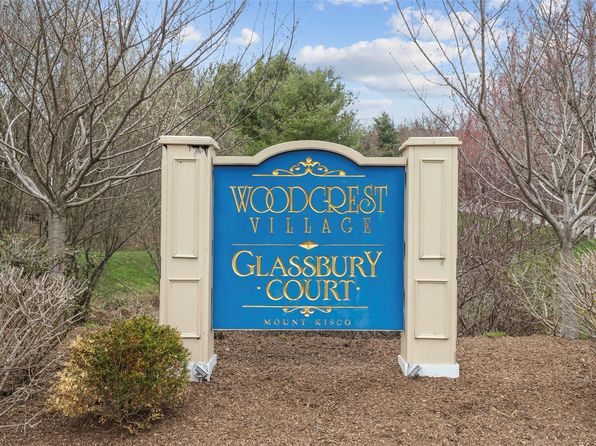 100 Woodcrest Lane #114, Mount Kisco, NY 10549