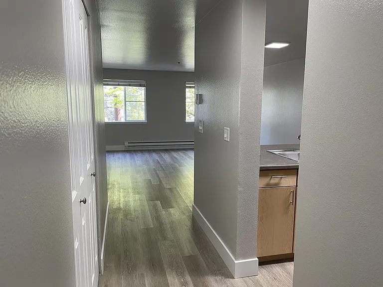 Vesper Apartments — Photo 38