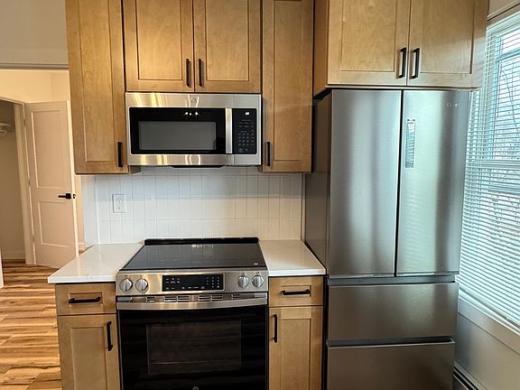 3rd image of 411-431 N Main St #5