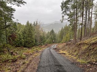 1481 Pine Ridge Dr, Glide, OR 97443