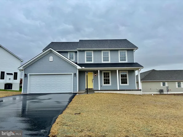 220 Daisy Dr, Lebanon, PA 17046
