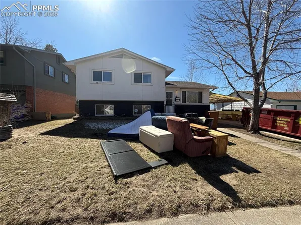 1501 Newcastle St, Colorado Springs, CO 80907