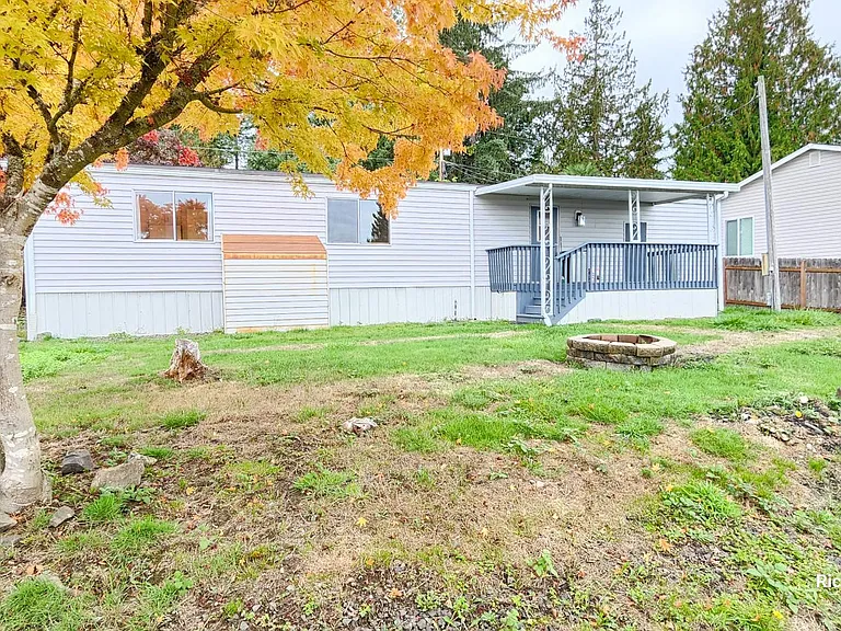 10012 Overlook Dr NW — Photo 1