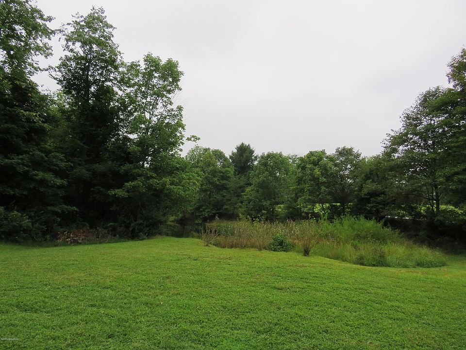 1st image of 220 Walter Graham Pl