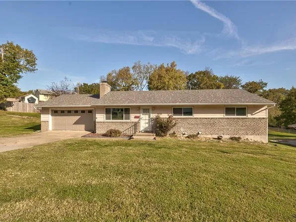 3910 NE 54th St, Kansas City, MO 64119