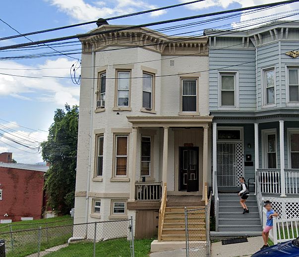 1st image of 8 Wh Liberty St #1