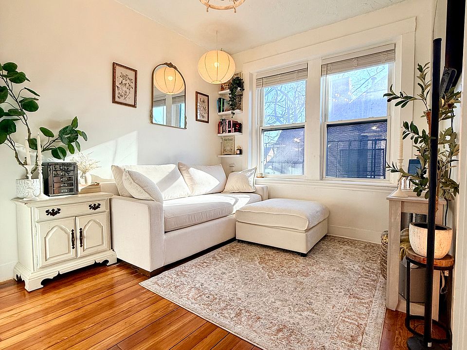 1st image of 31 Orkney Rd Unit 32