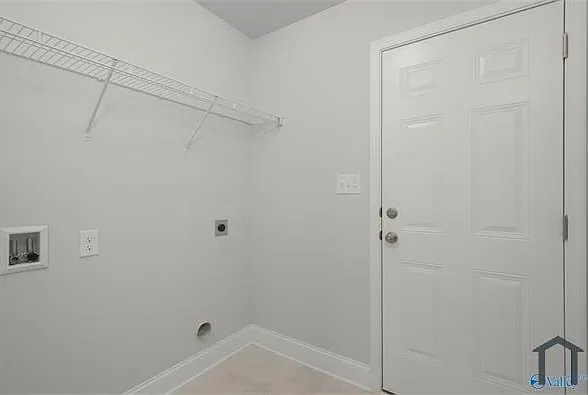 225 Alonzo Toney Dr — Photo 10