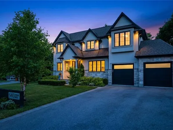 540 Weir Ave, Oakville, ON L6L 4X4