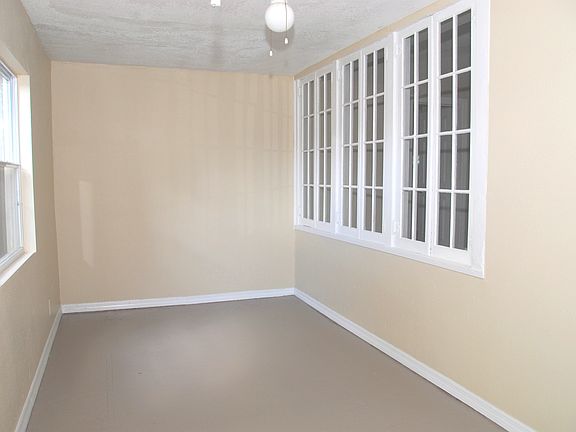 4th image of 1888 Karolina Ave