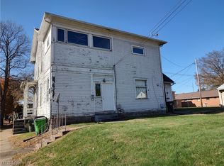 316 Locust St, Coshocton, OH 43812