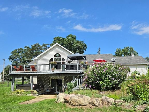 5th image of 12024 Barnes Rd