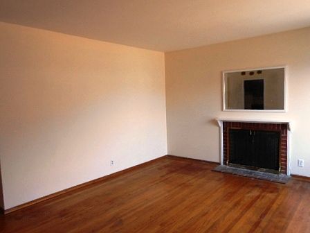 2nd image of 431 Holly Ave