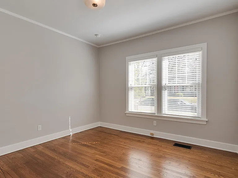 1800 Mignon Ave — Photo 17