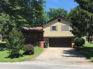 6 Carol Dr, Waterloo, IL 62298