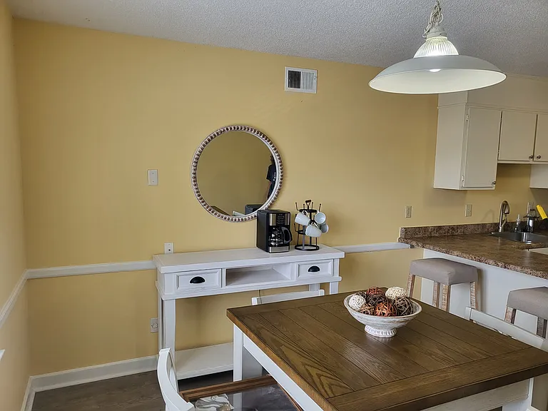 1604 Dalloz Rd #D — Photo 10