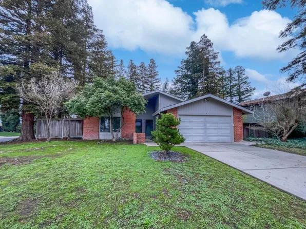 2701 Summerfield Dr, West Sacramento, CA 95691