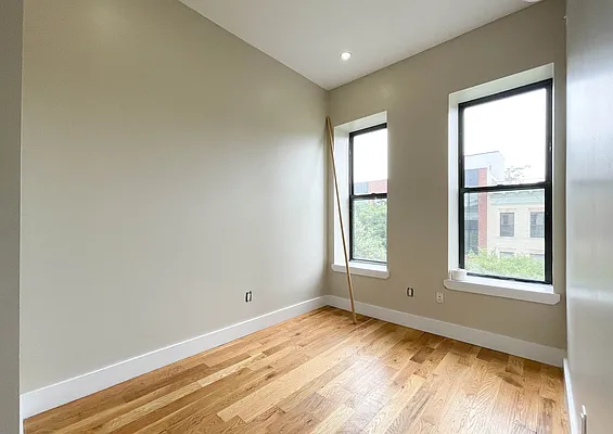 Rented by JB Mac Real Estate Inc. | media 10