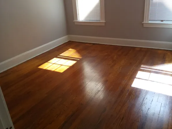 12 Concord St #C4, West Hartford, CT 06119