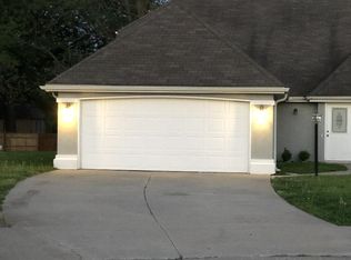 4612 Hunters Glen Dr #A, Saint Joseph, MO 64506