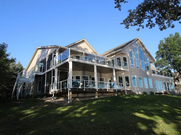 17202 Ross Rd #4S, Spirit Lake, IA 51360