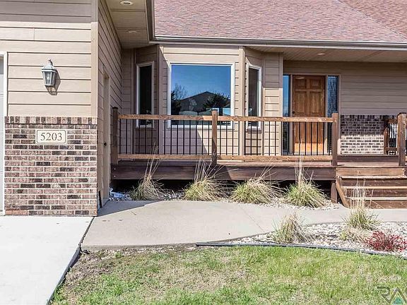 2nd image of 5203 S Summerfield Pl