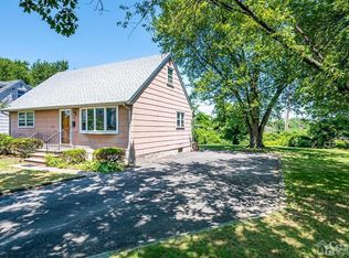 96 Pupek Rd, South Amboy, NJ 08879