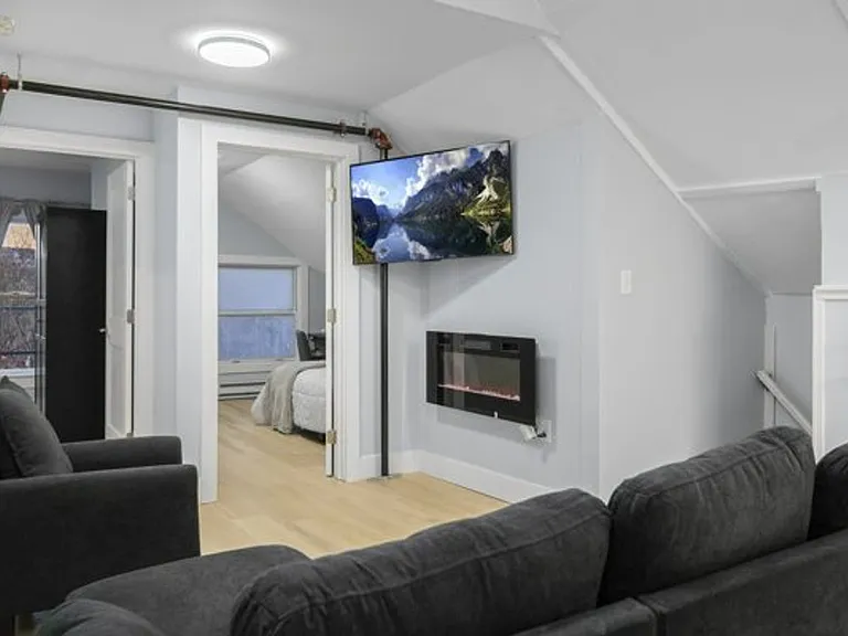 504 Stewart Ave — Photo 347