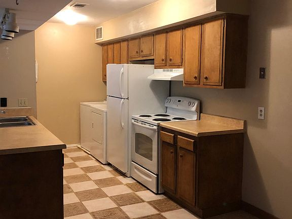 5th image of 3308 Kingswood Ct #D