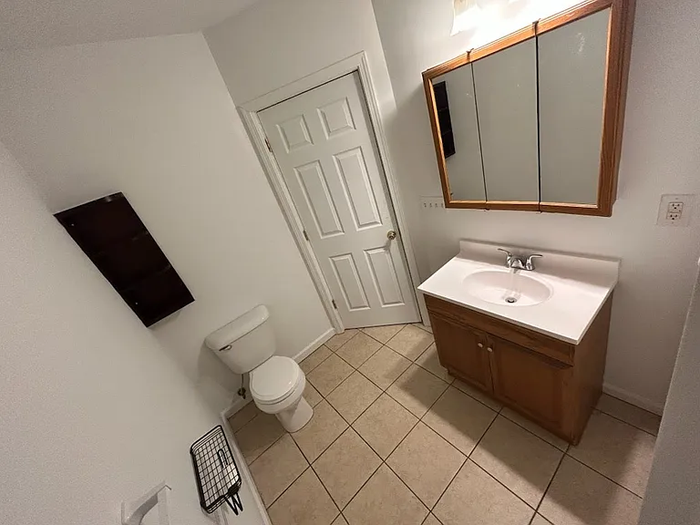 114 W Alexander St — Photo 11