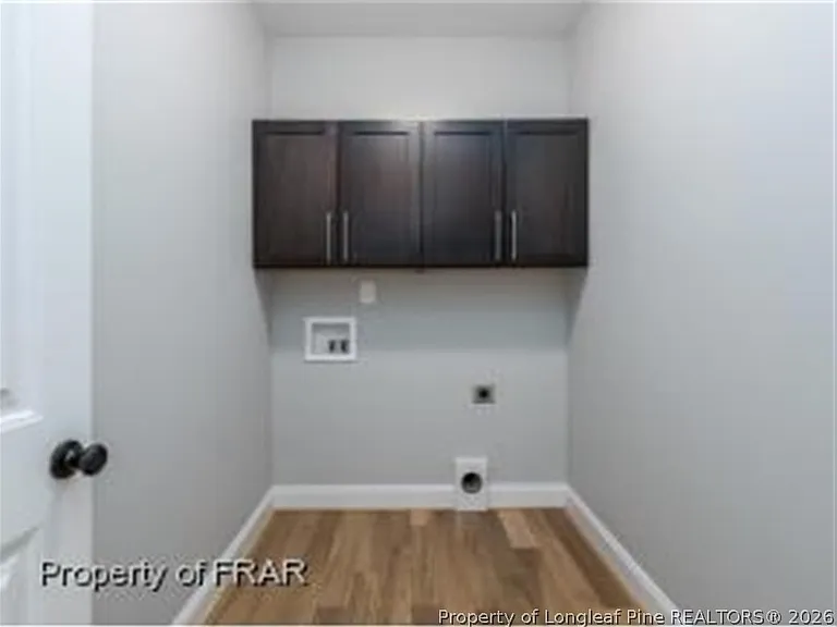 175 Windbrook Ct — Photo 16
