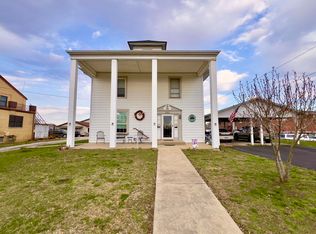 303 4th St E, South Pt, OH 45680