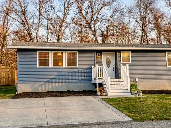 20 Walker Road, Highland Falls, NY 10928