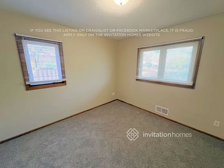 1411 Bidwell St — Photo 7