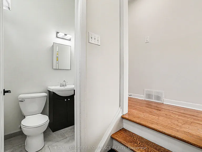 29 Aldercrest Dr — Photo 8