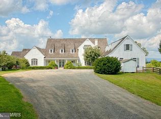 3677 Grove Ln, Delaplane, VA 20144