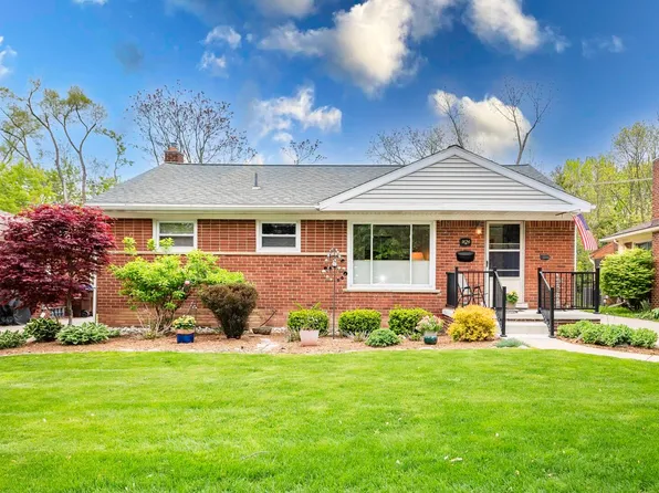 1424 Collegewood Dr, Ypsilanti, MI 48197