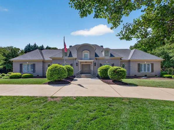 104 Ponders Ray Ln, Greenville, SC 29615