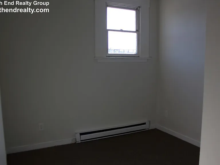 483 E Broadway #8 — Photo 12