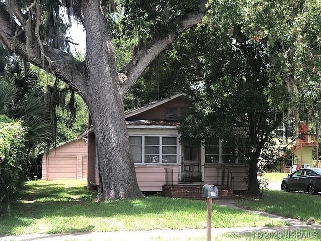 1st image of 302 S Myrtle Ave