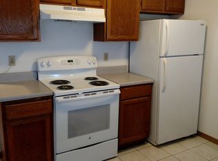 8451 Woodcreek Ave, Machesney Park, IL