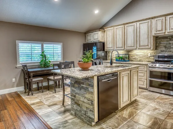 3769 Lazy River Dr, Sealy, TX 77474